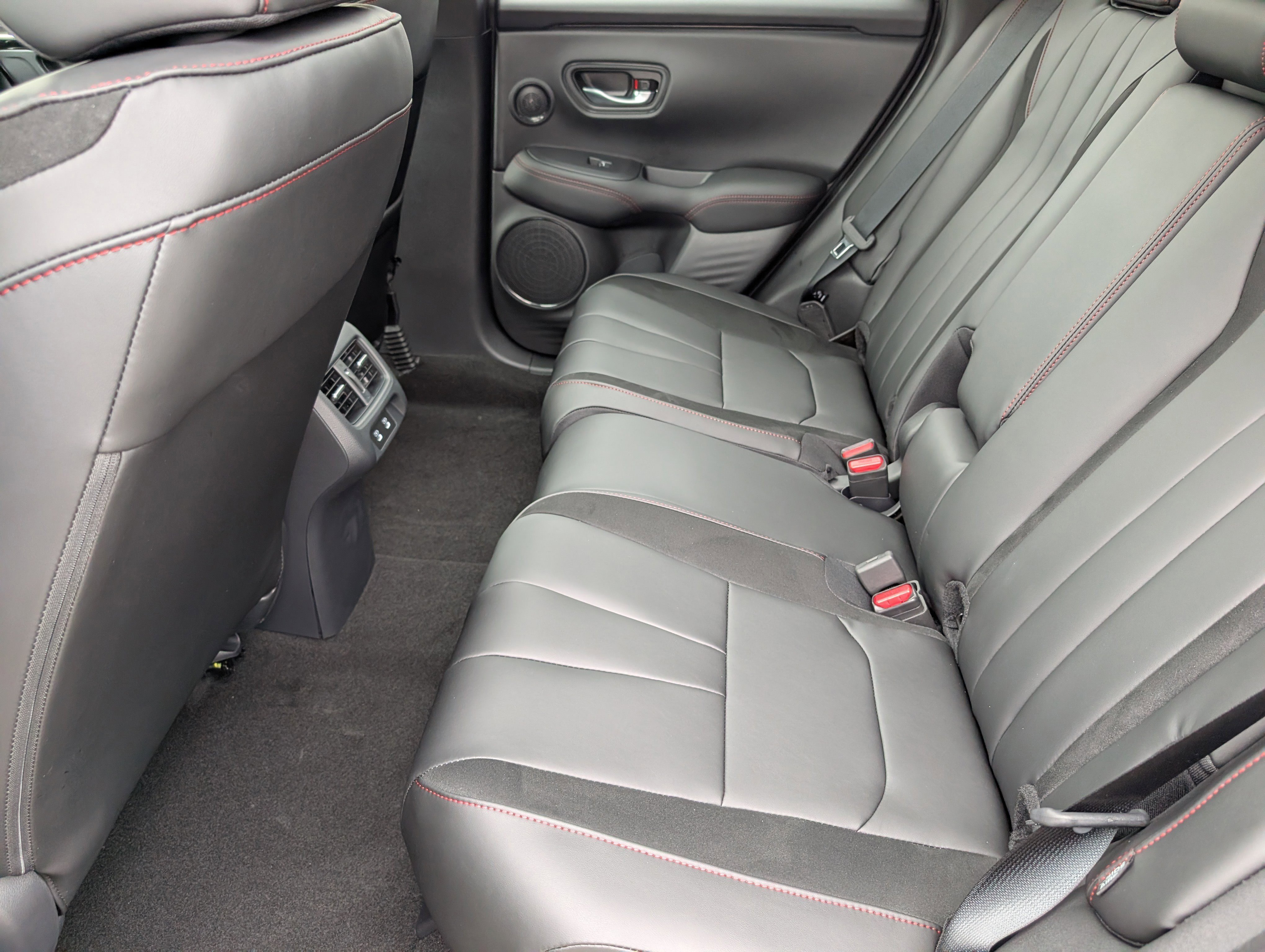 New 2026 Acura ADX A-Spec image 9