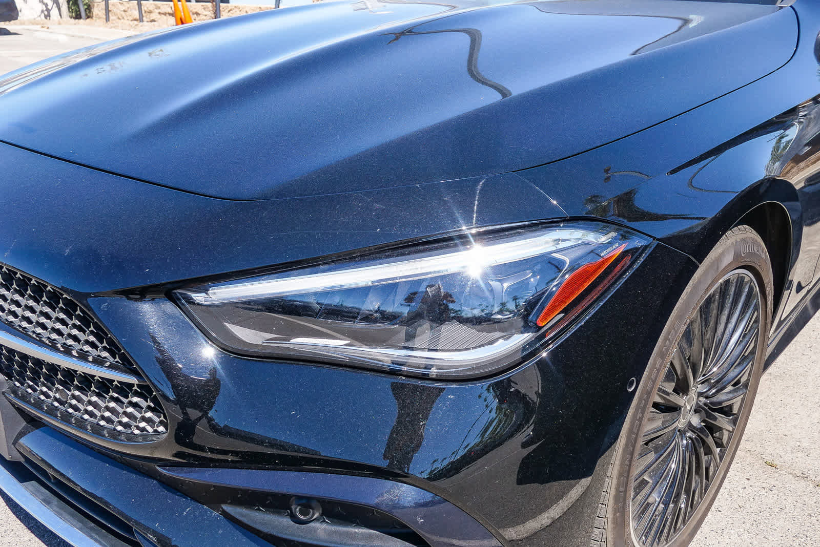 Used 2025 Mercedes-Benz CLE 300 4MATIC Cabriolet image 2