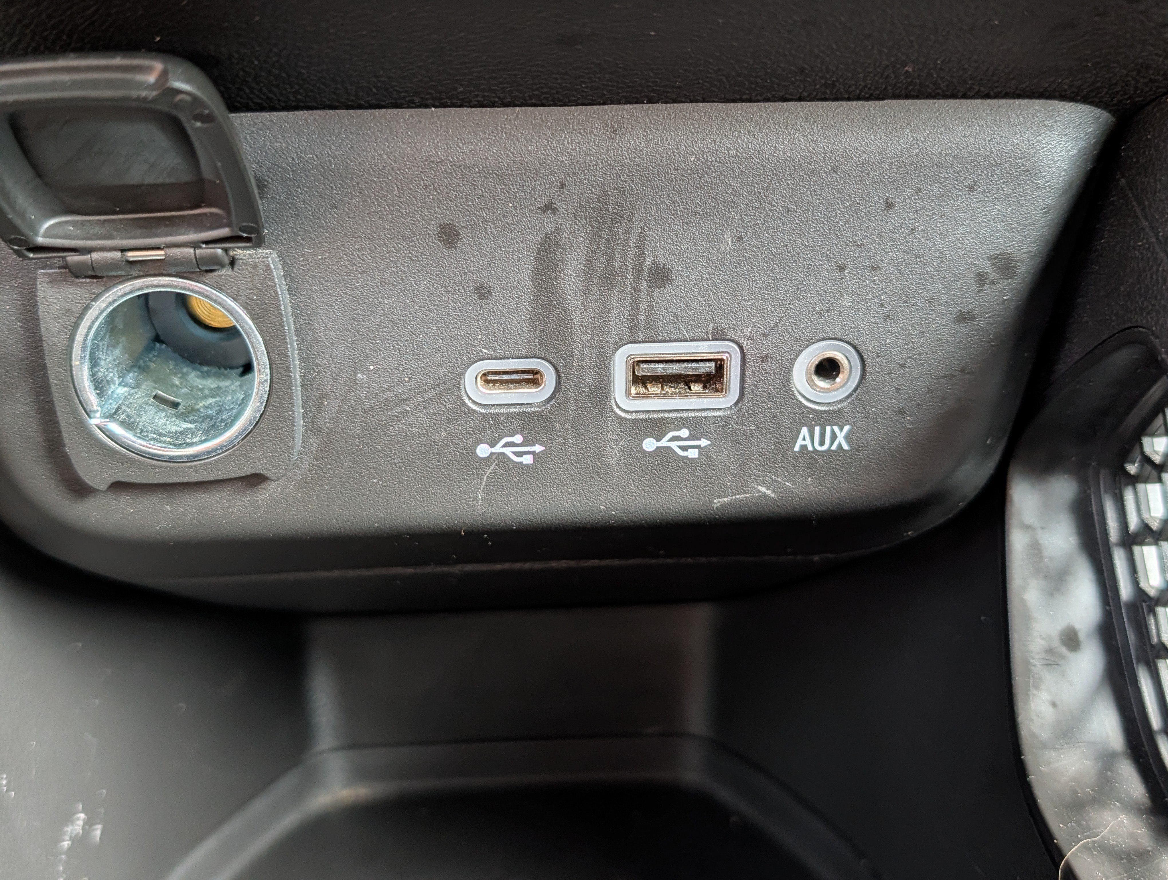 Used 2021 Chevrolet TrailBlazer LS AWD/4WD image 33