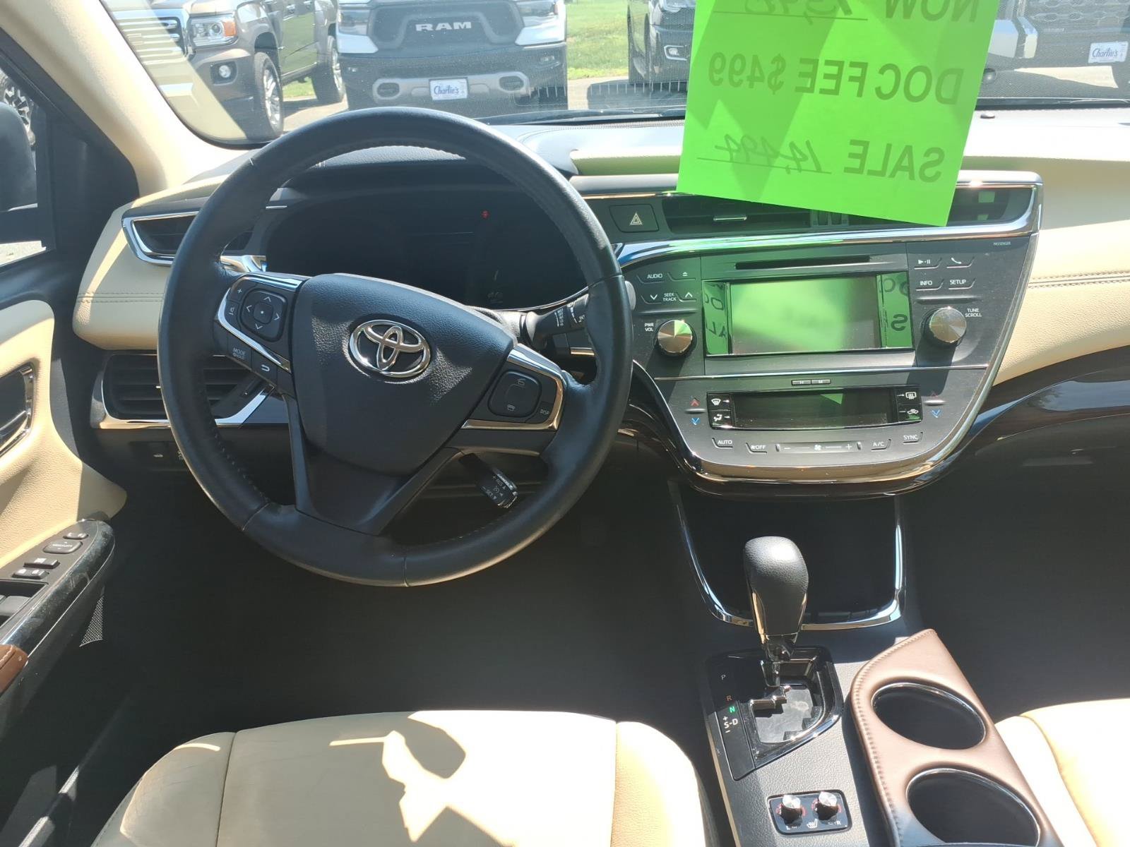 Used 2013 Toyota Avalon XLE Premium FWD image 9
