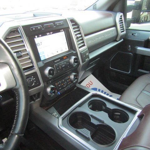 Used 2017 Ford F450 Platinum w/ Platinum Ultimate Package AWD/4WD image 11