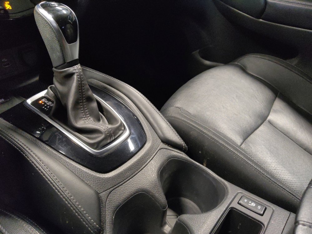 Used 2020 Nissan Rogue SL image 26