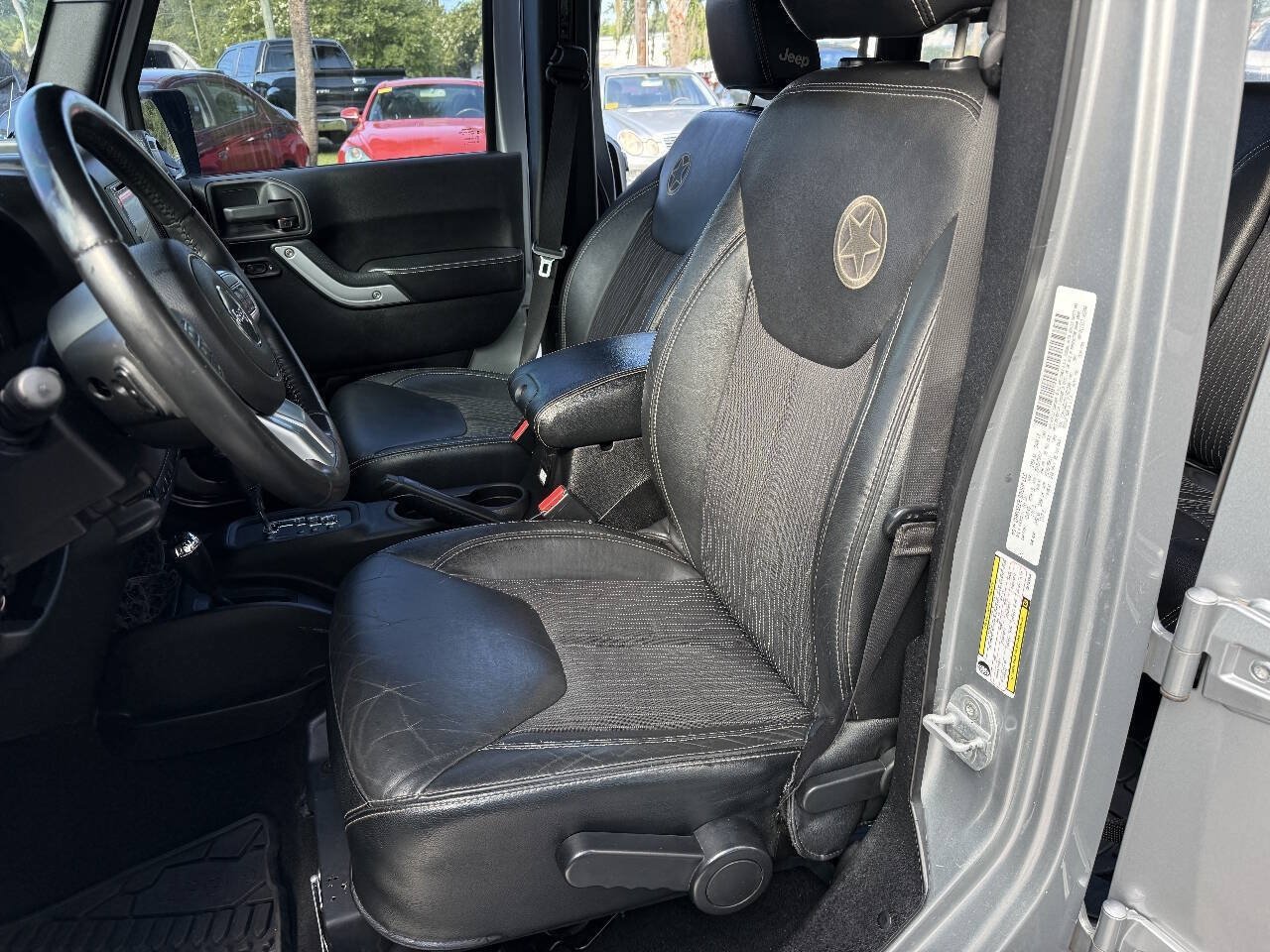 Used 2013 Jeep Wrangler Unlimited Sport AWD/4WD image 9