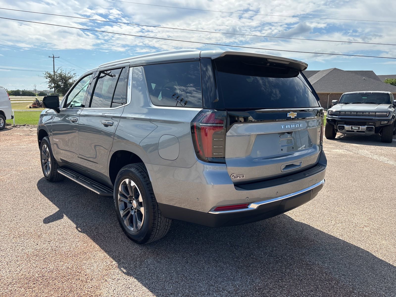 New 2026 Chevrolet Tahoe LS image 3
