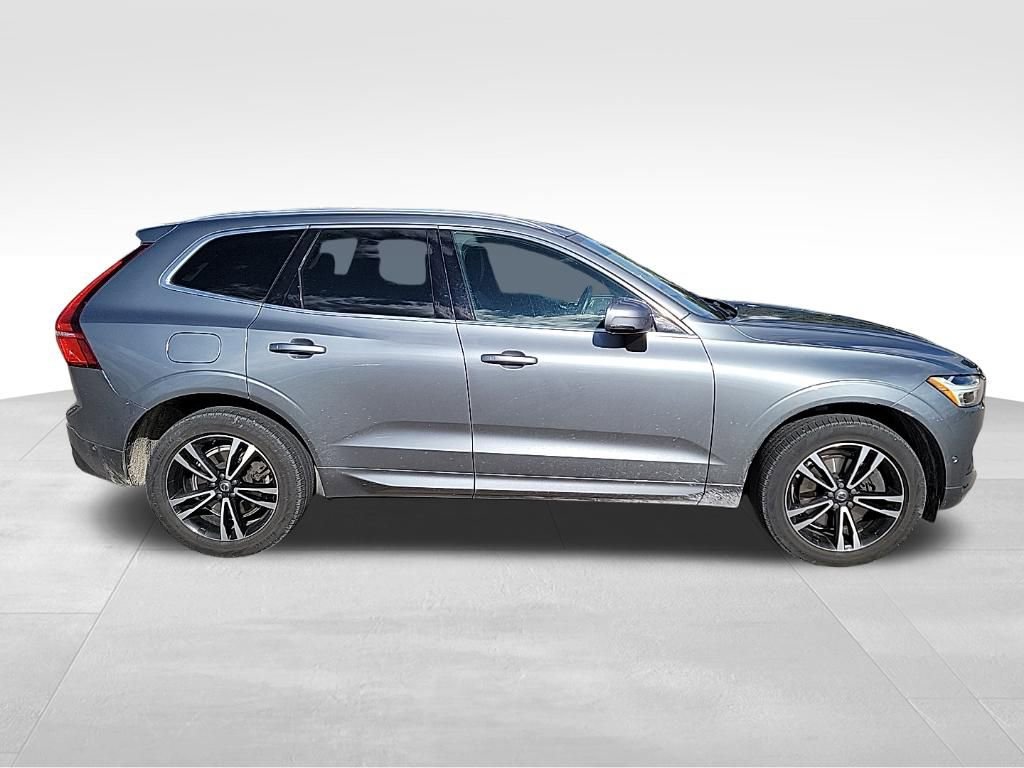 Used 2019 Volvo XC60 T6 Momentum w/ Multimedia Package image 22