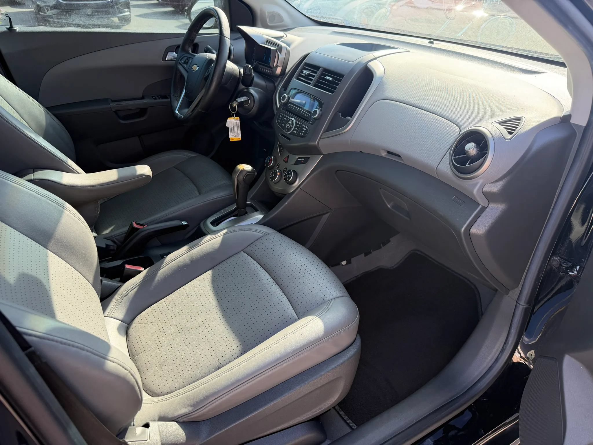Used 2012 Chevrolet Sonic LTZ FWD image 10