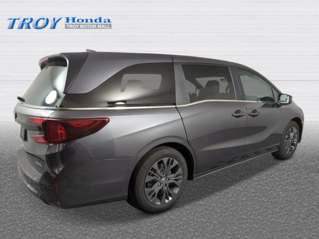 New 2026 Honda Odyssey Touring image 4
