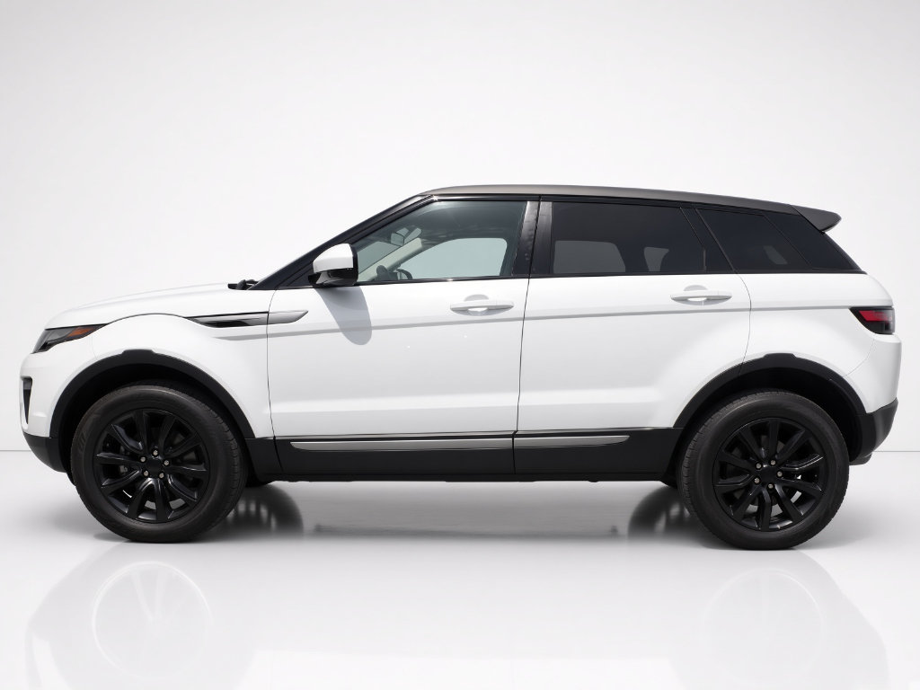 Used 2018 Land Rover Range Rover Evoque SE AWD/4WD image 4