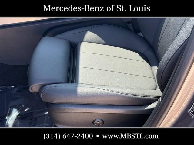 New 2026 Mercedes-Benz GLB 250 4MATIC image 14