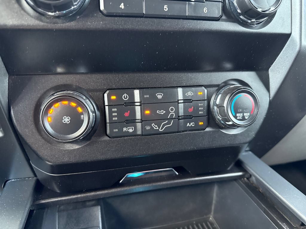 Used 2022 Ford F250 XLT w/ XLT Premium Package AWD/4WD image 26