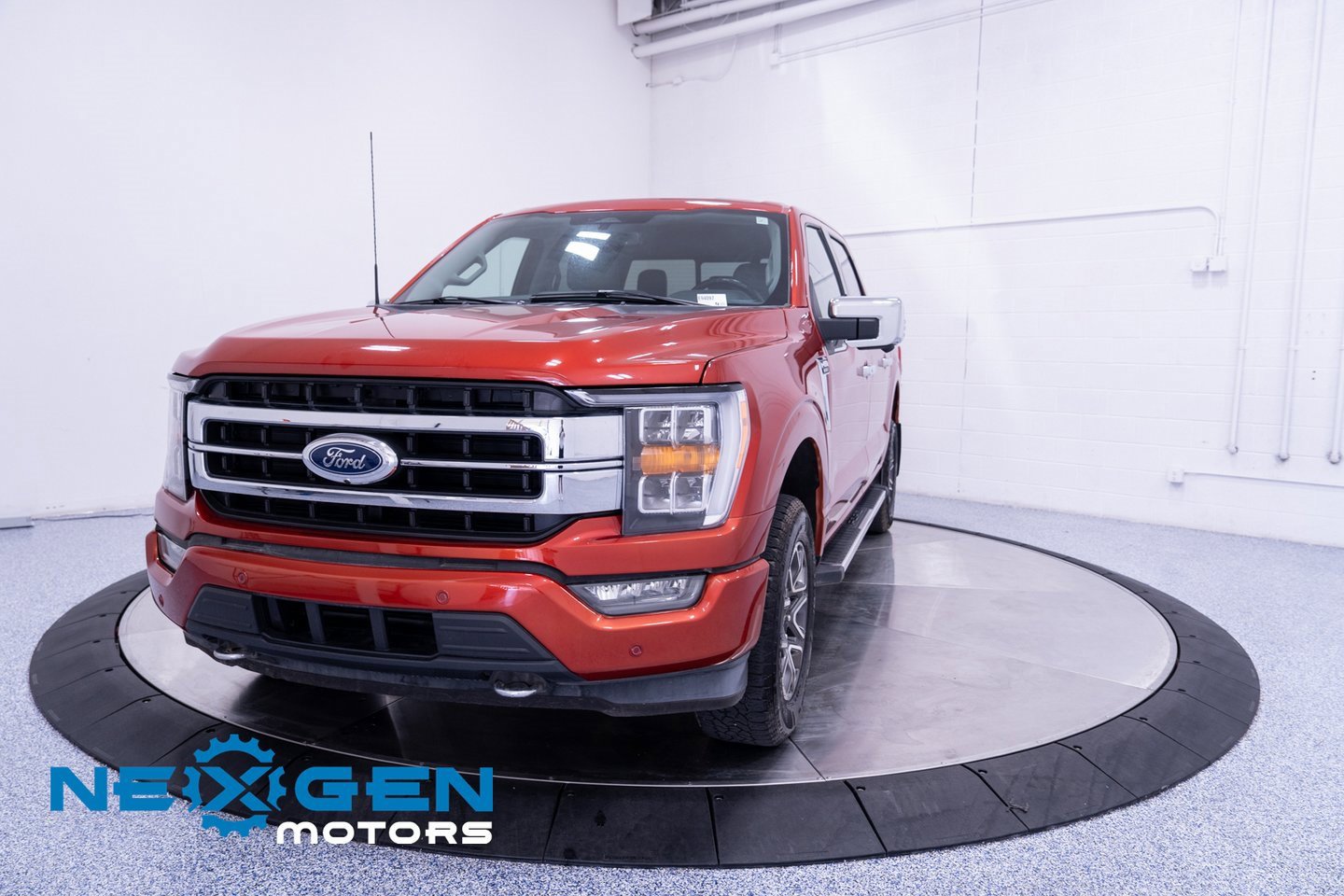Used 2023 Ford F150 Lariat w/ Trailer Tow Package image 31