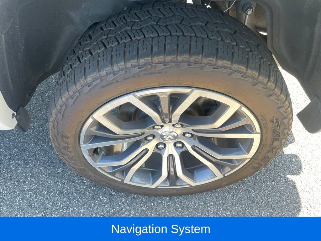 Certified 2025 RAM 1500 Tungsten w/ Off Road Group AWD/4WD image 11