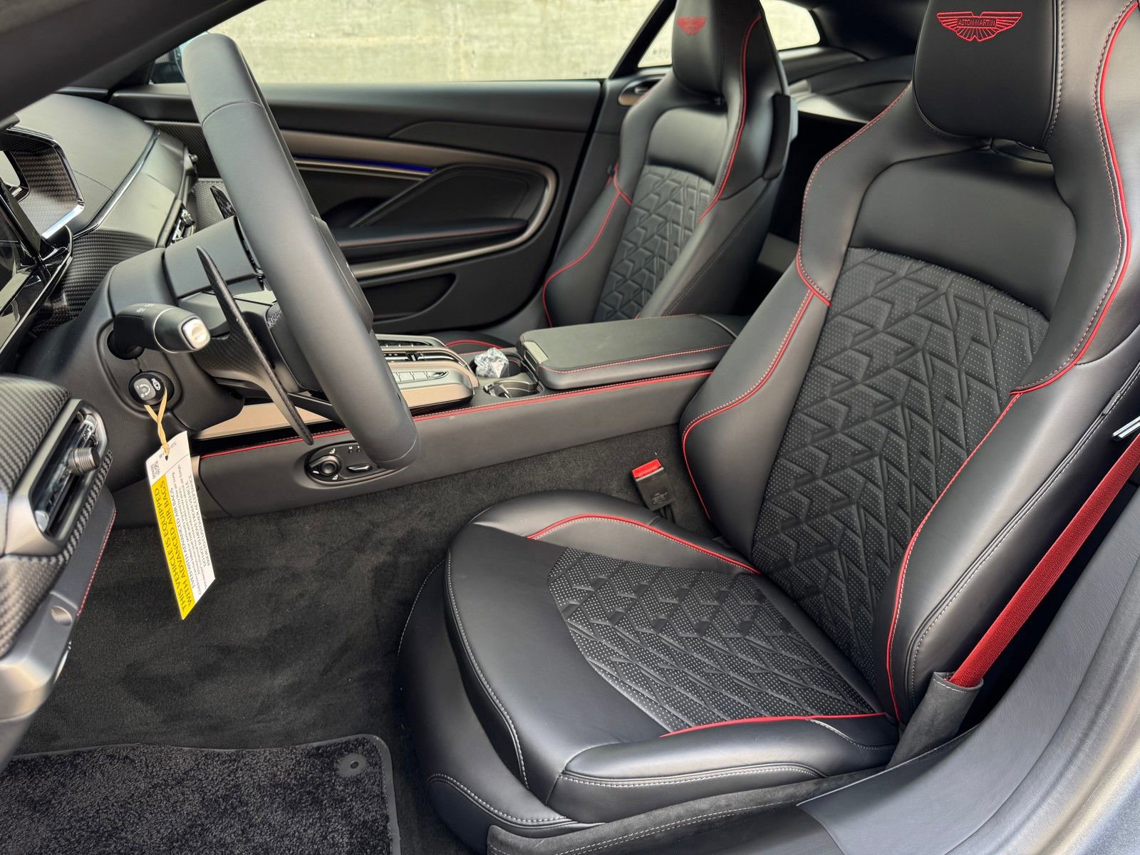 New 2025 Aston Martin Vanquish image 16