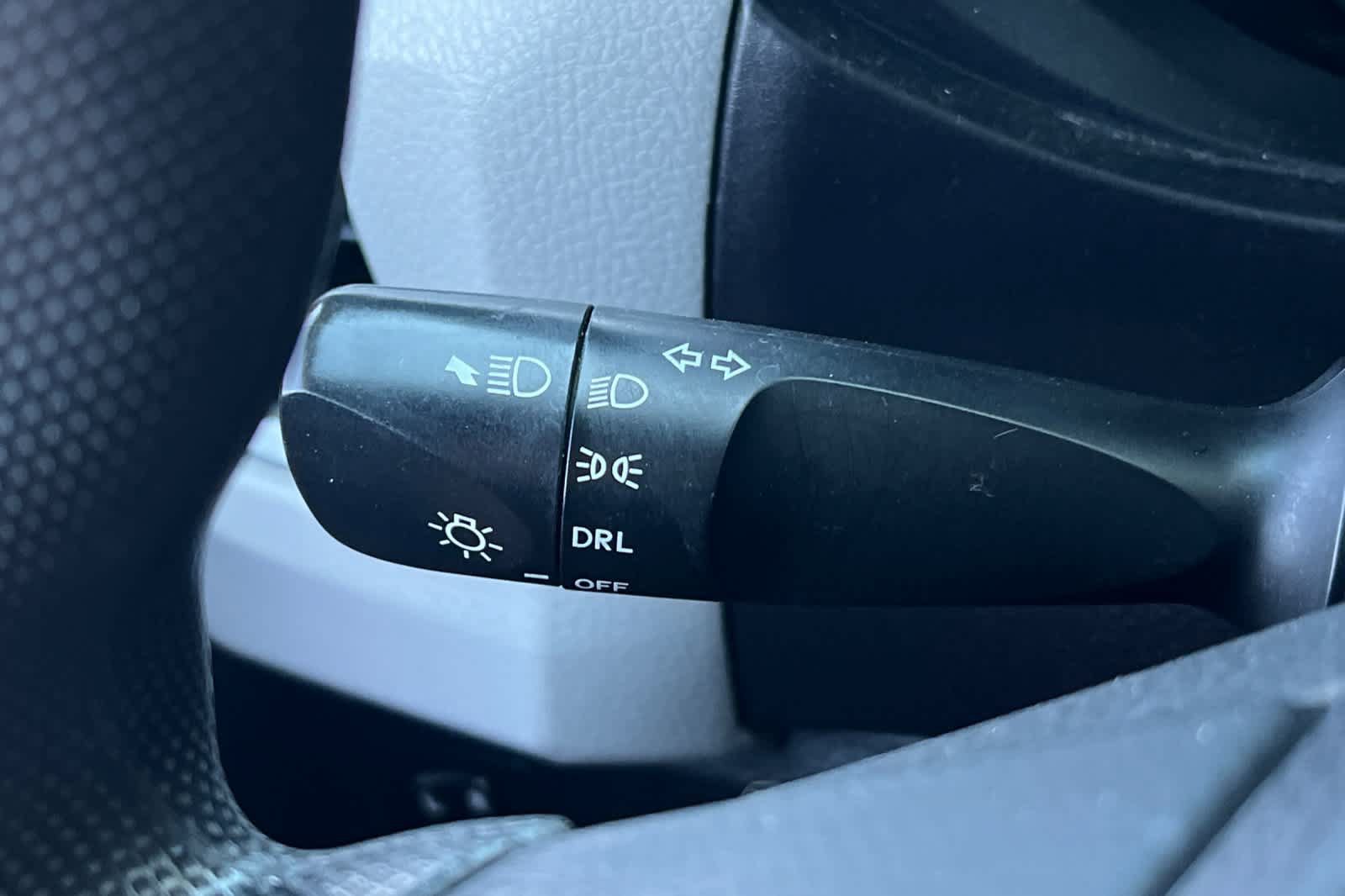 Used 2016 Toyota Corolla LE FWD image 34