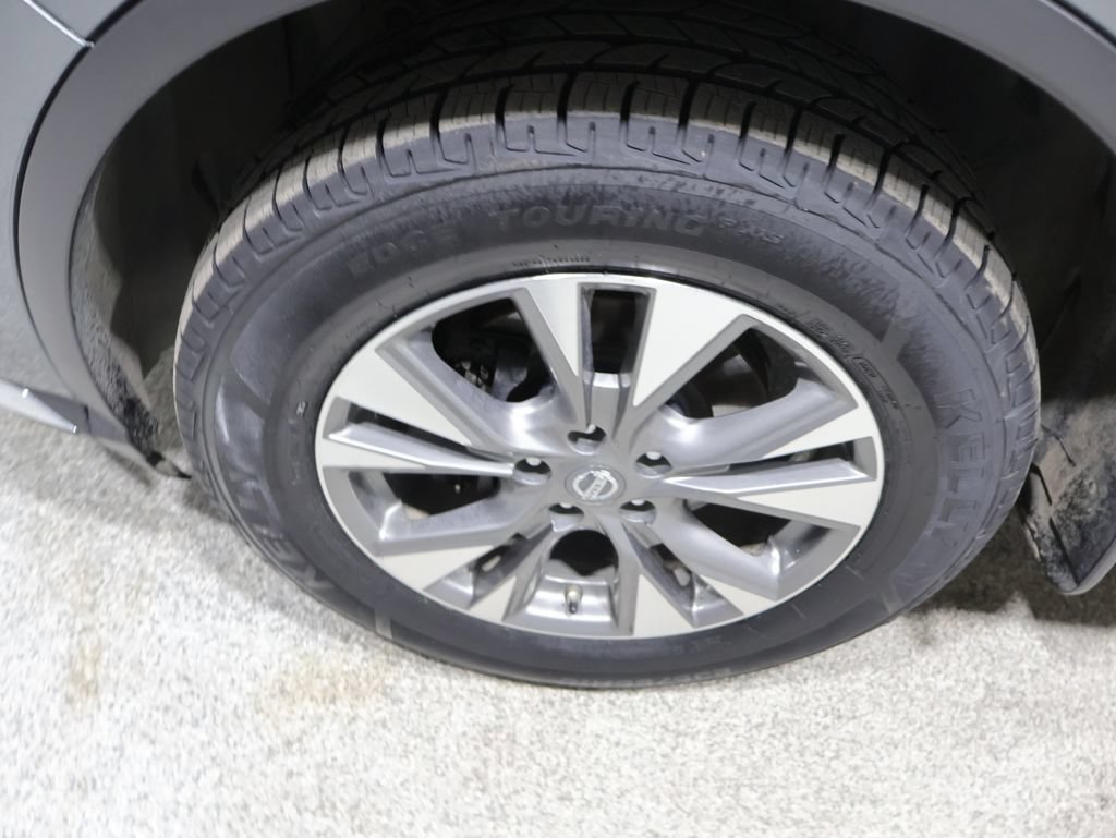 Used 2018 Nissan Murano SV AWD/4WD image 10