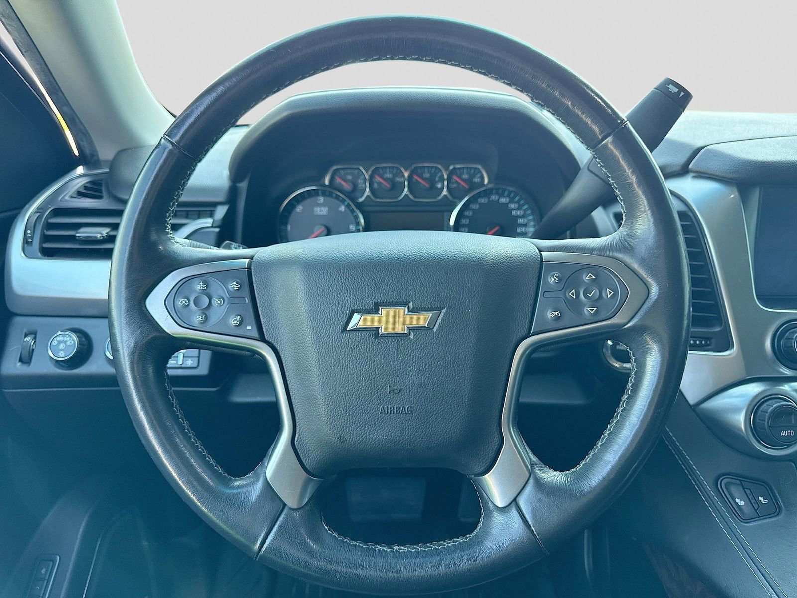 Used 2018 Chevrolet Tahoe LT w/ LT Signature Package AWD/4WD image 28