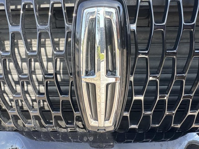 Certified 2024 Lincoln Aviator Reserve w/ Equipment Group 201A image 8