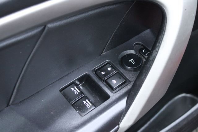 Used 2012 Honda Accord EX-L image 9