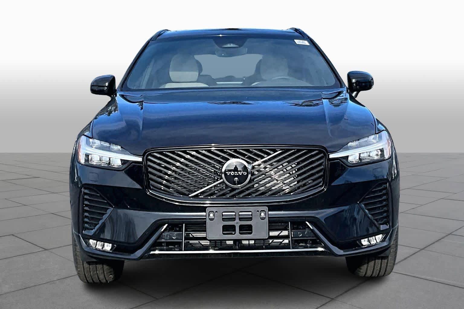New 2026 Volvo XC60 B5 Plus w/ Protection Package Premier video 2