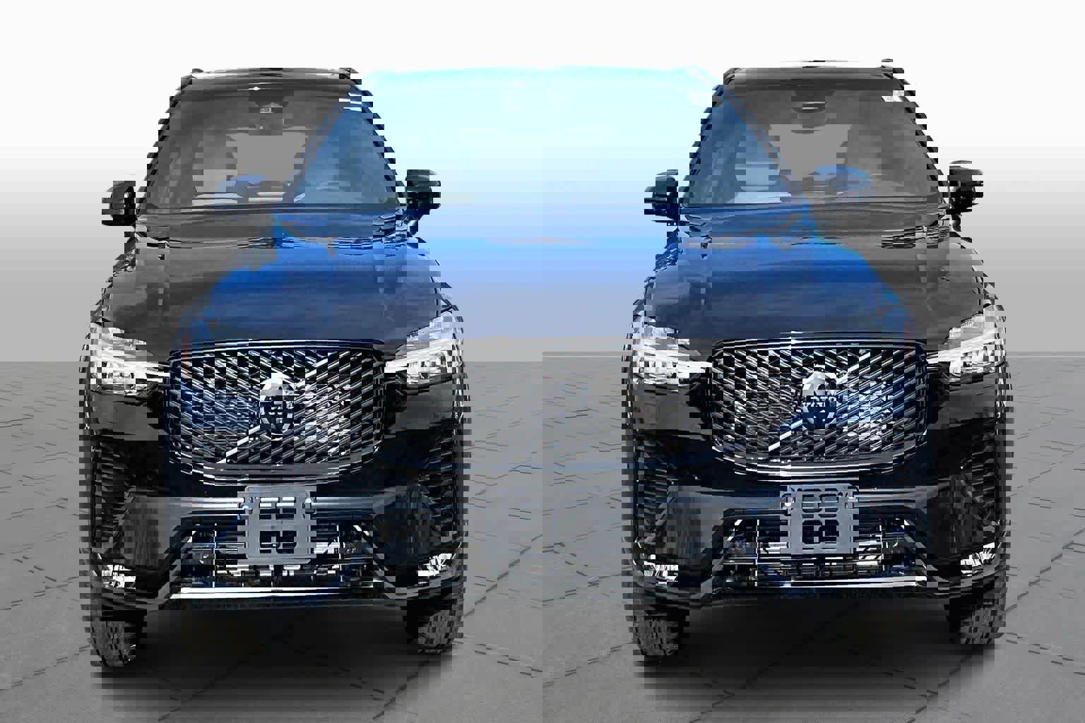 New 2026 Volvo XC60 B5 Plus w/ Protection Package Premier image 2