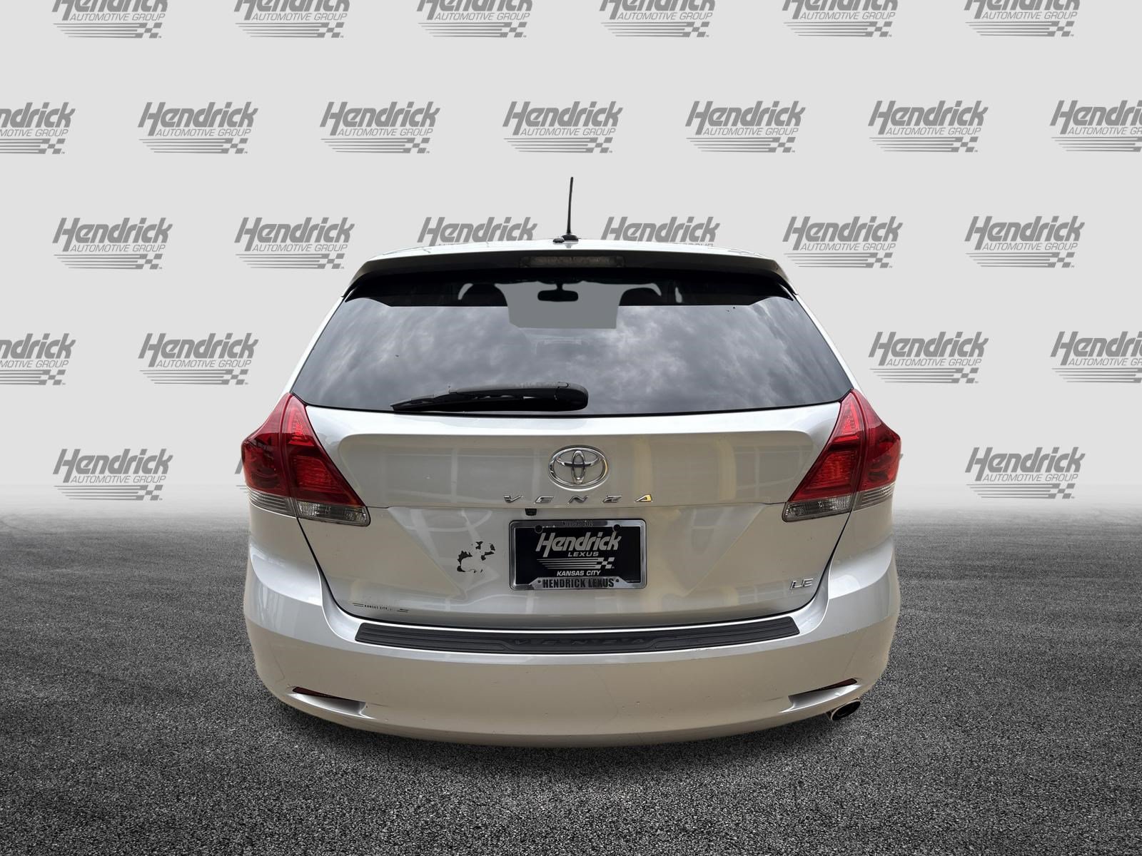 Used 2014 Toyota Venza LE FWD image 9