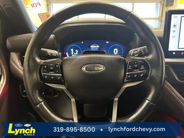 Certified 2025 Ford Explorer Platinum AWD/4WD image 11