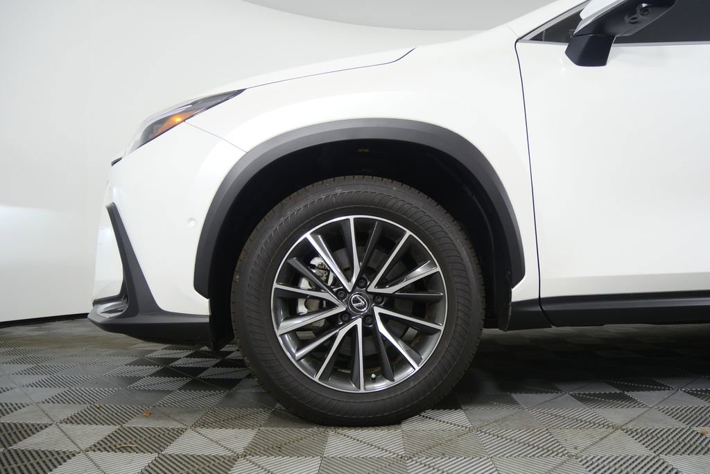 Used 2024 Lexus NX 300h AWD w/ Luxury Package image 7
