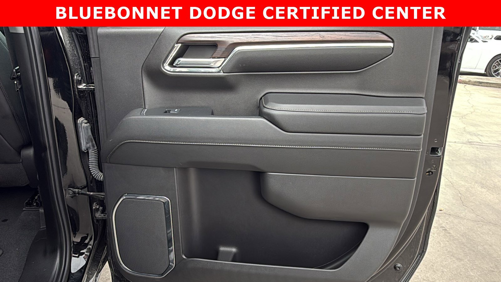 Used 2024 GMC Sierra 1500 SLT image 24