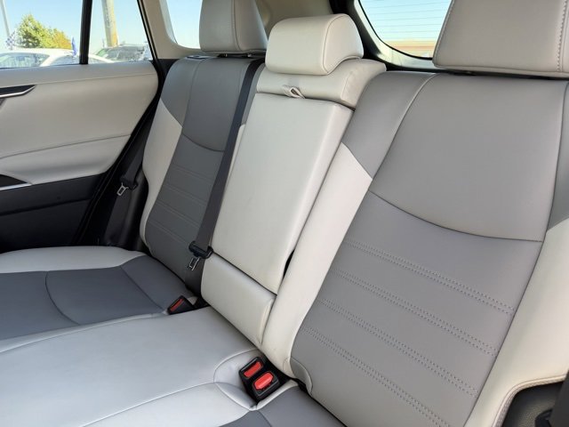 Used 2025 Toyota RAV4 XLE Premium image 20