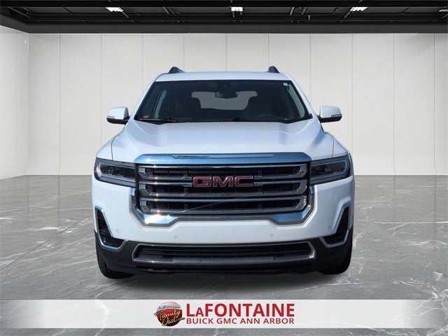 Used 2023 GMC Acadia SLE w/ Driver Convenience Package image 3