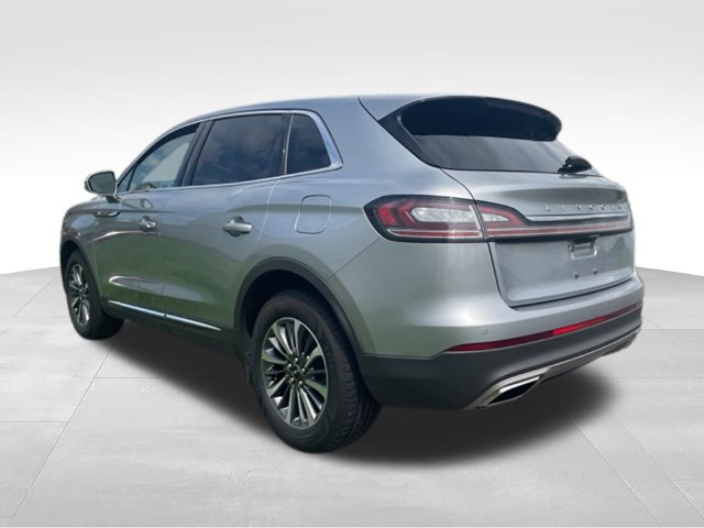 Used 2023 Lincoln Nautilus Reserve AWD/4WD image 2