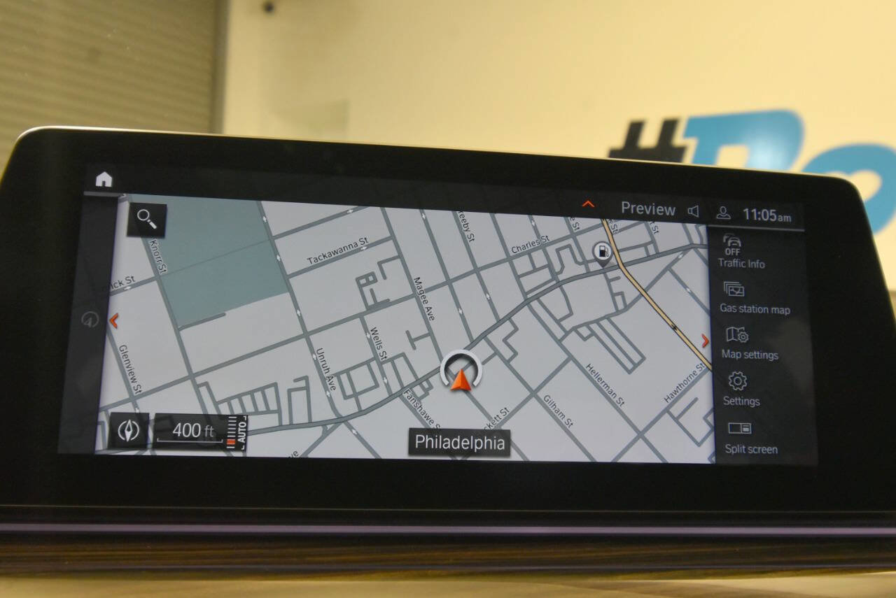 Used 2020 BMW M550i xDrive w/ Executive Package image 21