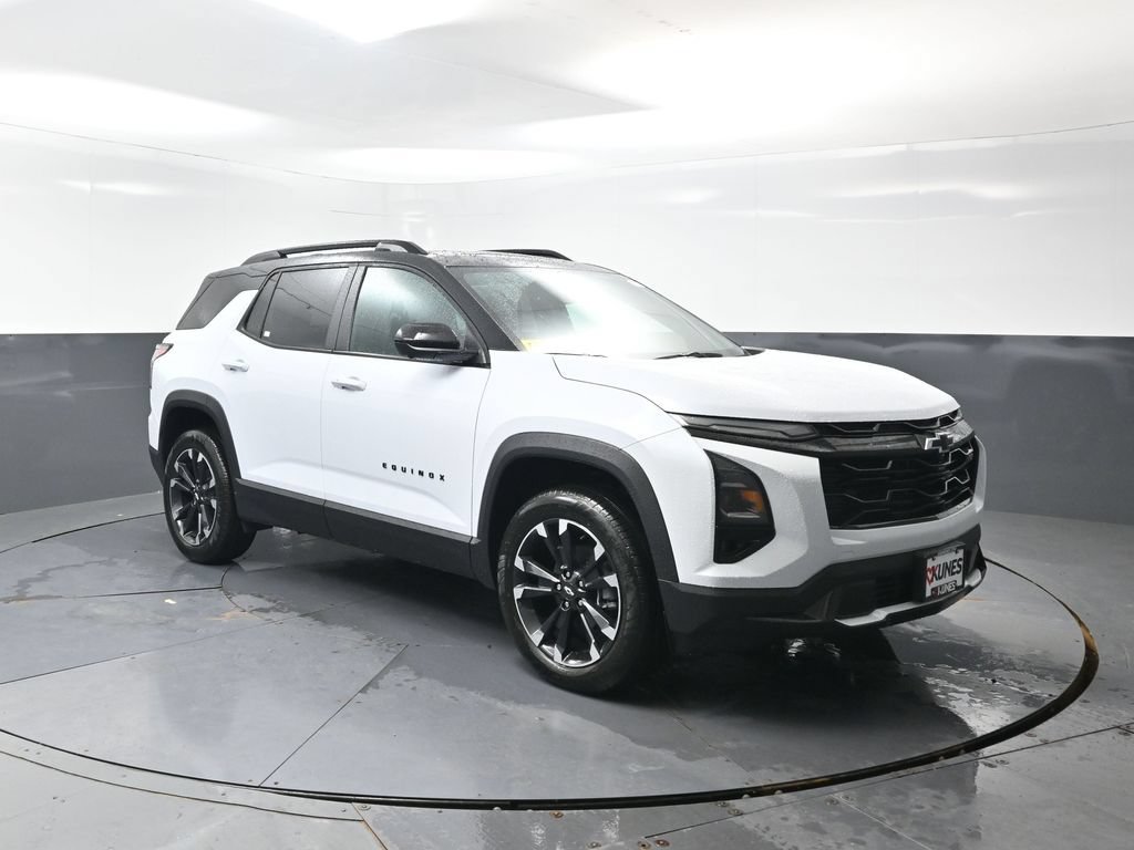 New 2027 Chevrolet Equinox RS w/ Safety and Technology Package AWD/4WD image 3