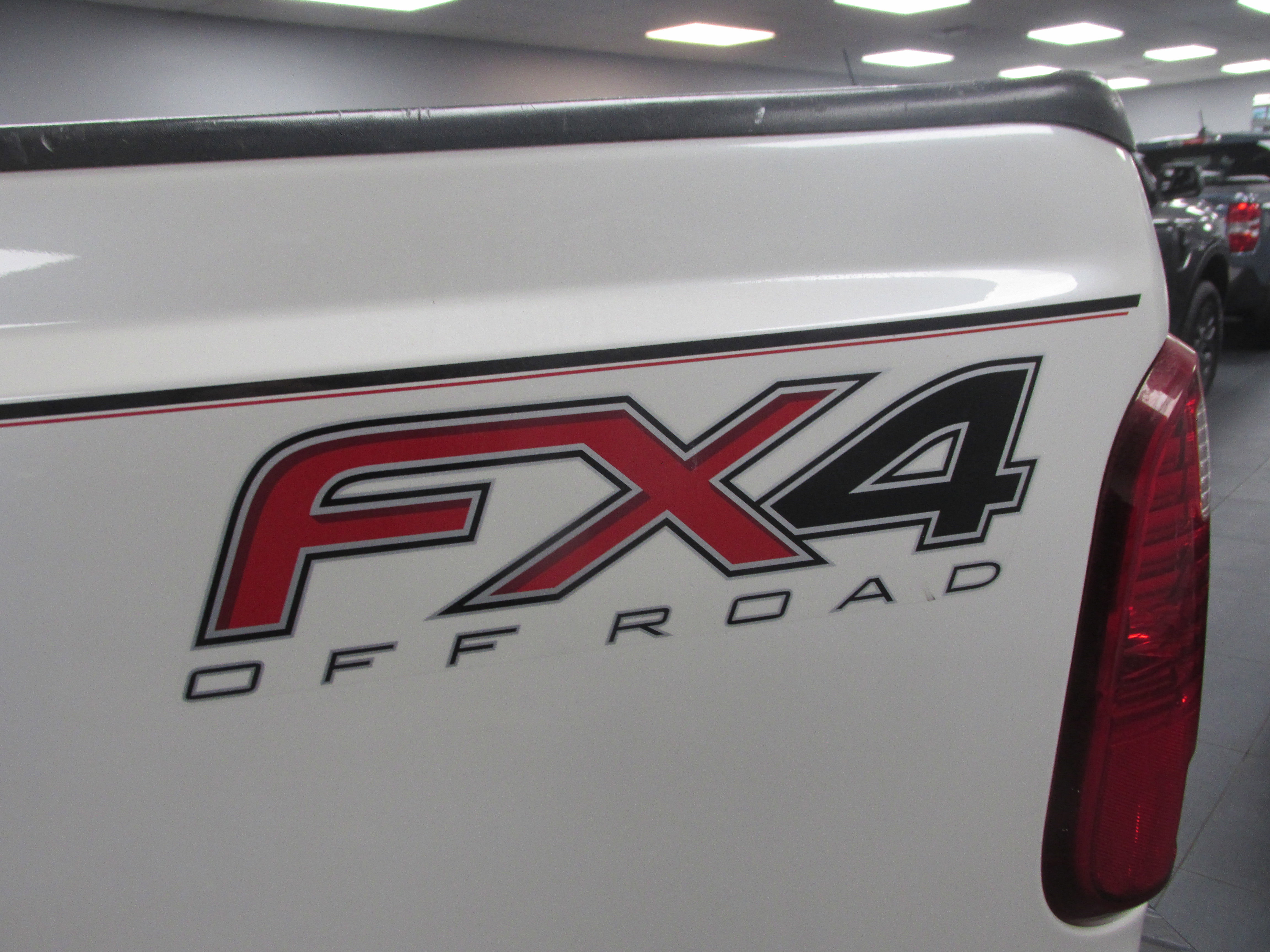 Used 2016 Ford F250 Lariat w/ Chrome Package image 13