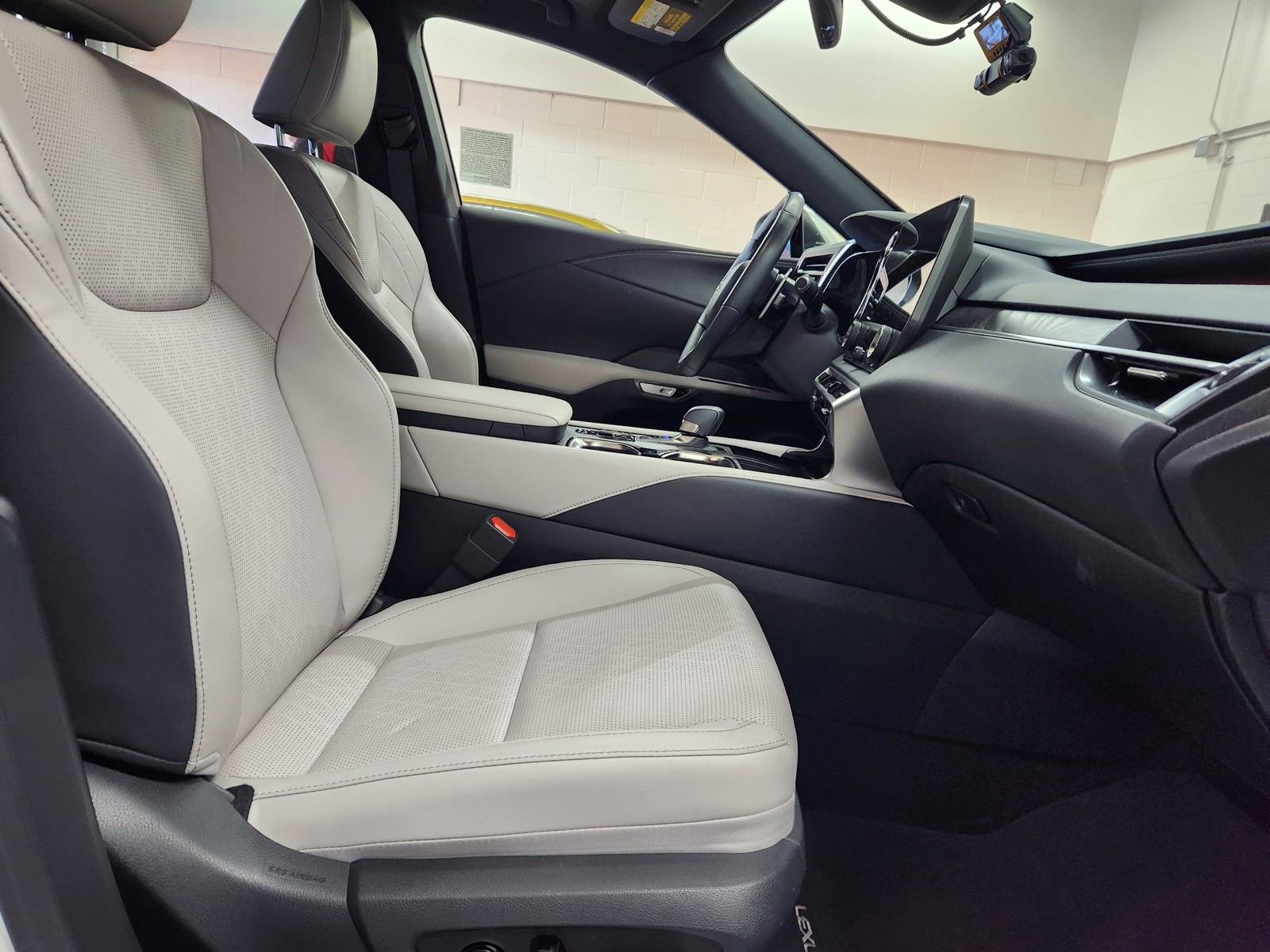 Used 2023 Lexus RX 350 Premium Plus w/ Accessory Package (Z1) image 22