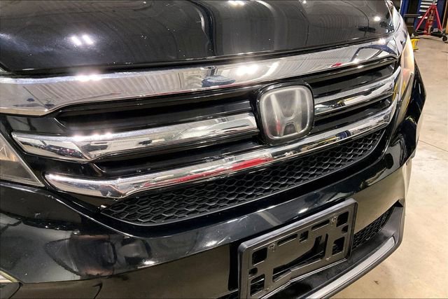 Used 2016 Honda Pilot Touring image 30