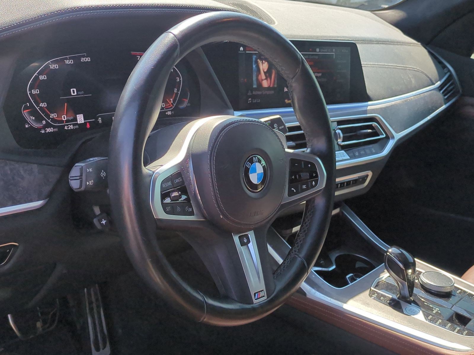 Used 2022 BMW X7 xDrive40i w/ M Sport Package AWD/4WD image 18