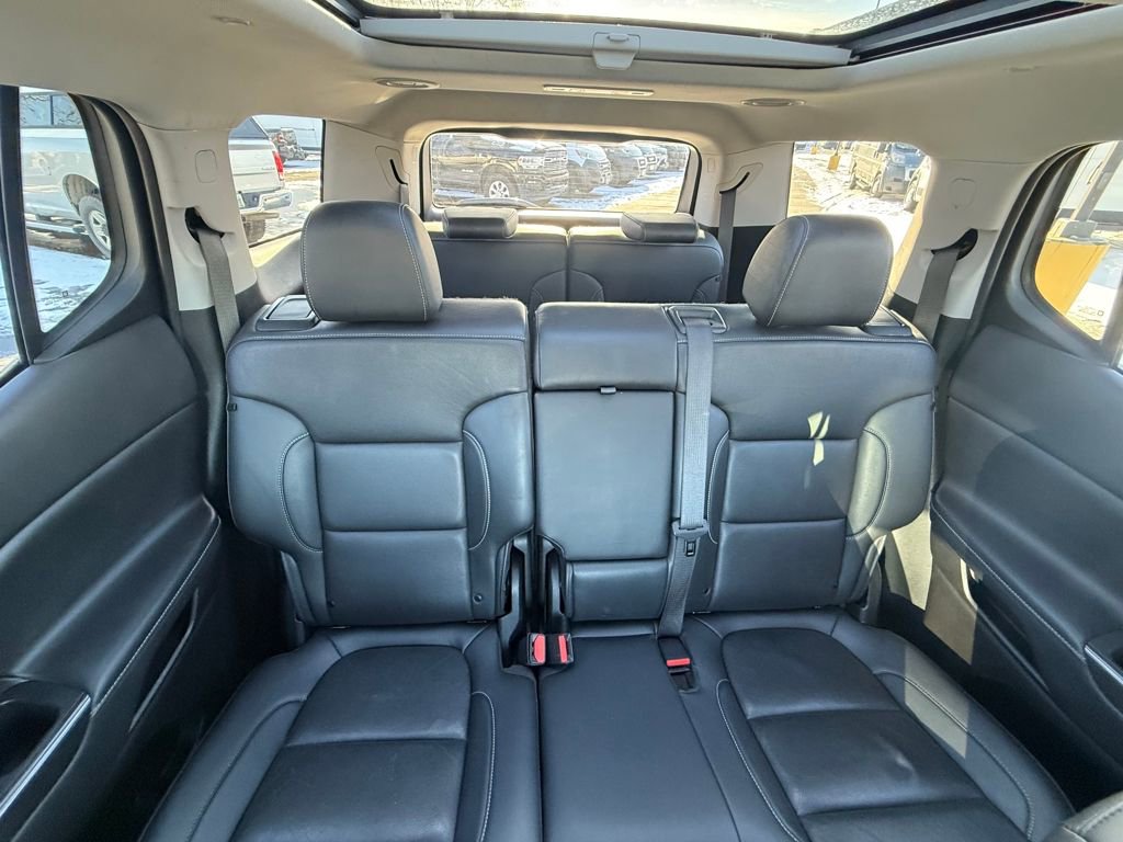 Used 2022 GMC Acadia SLT image 14