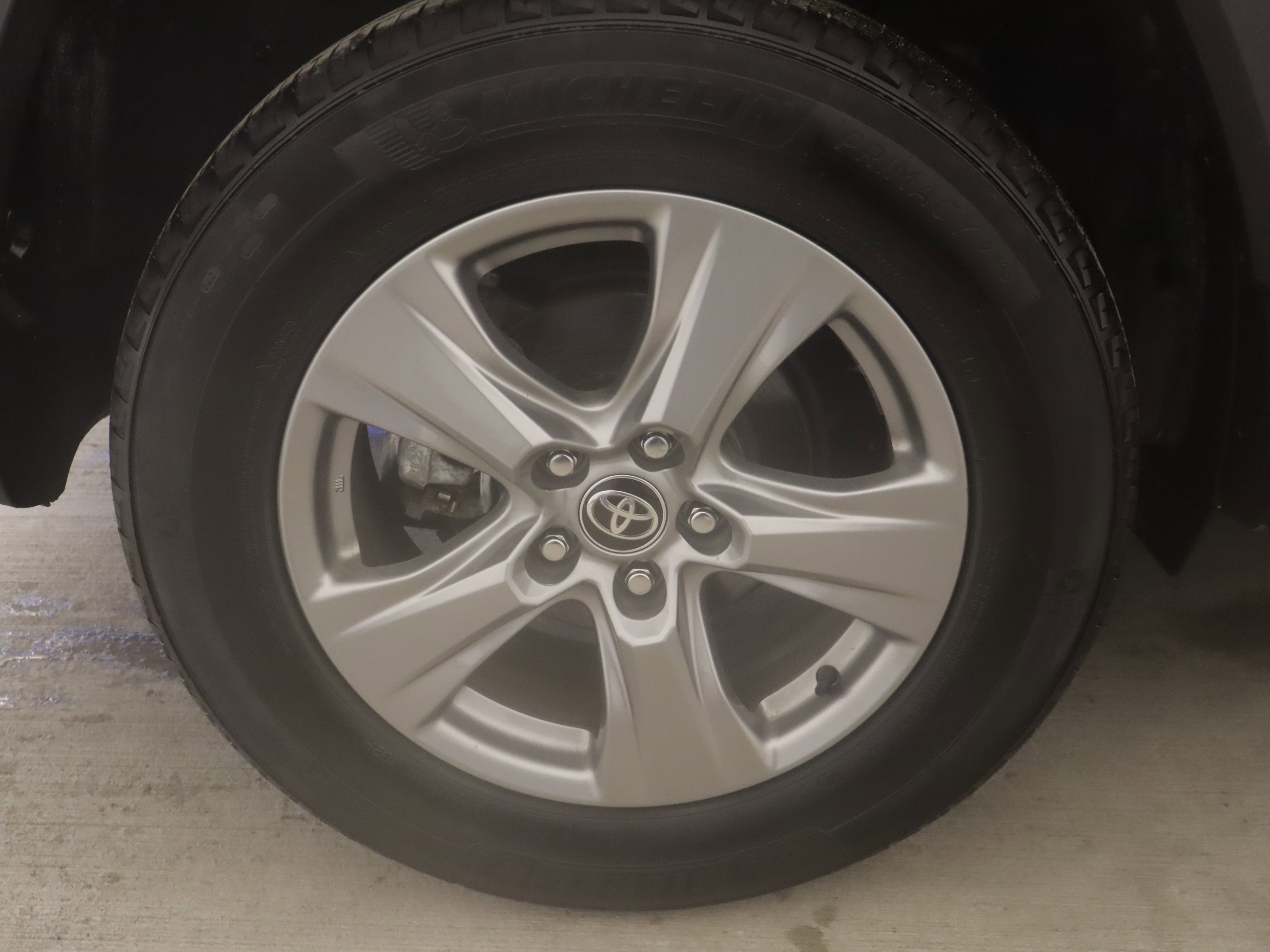 Certified 2024 Toyota RAV4 XLE w/ Convenience Package image 22