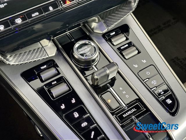 Used 2025 Aston Martin Vanquish RWD image 25