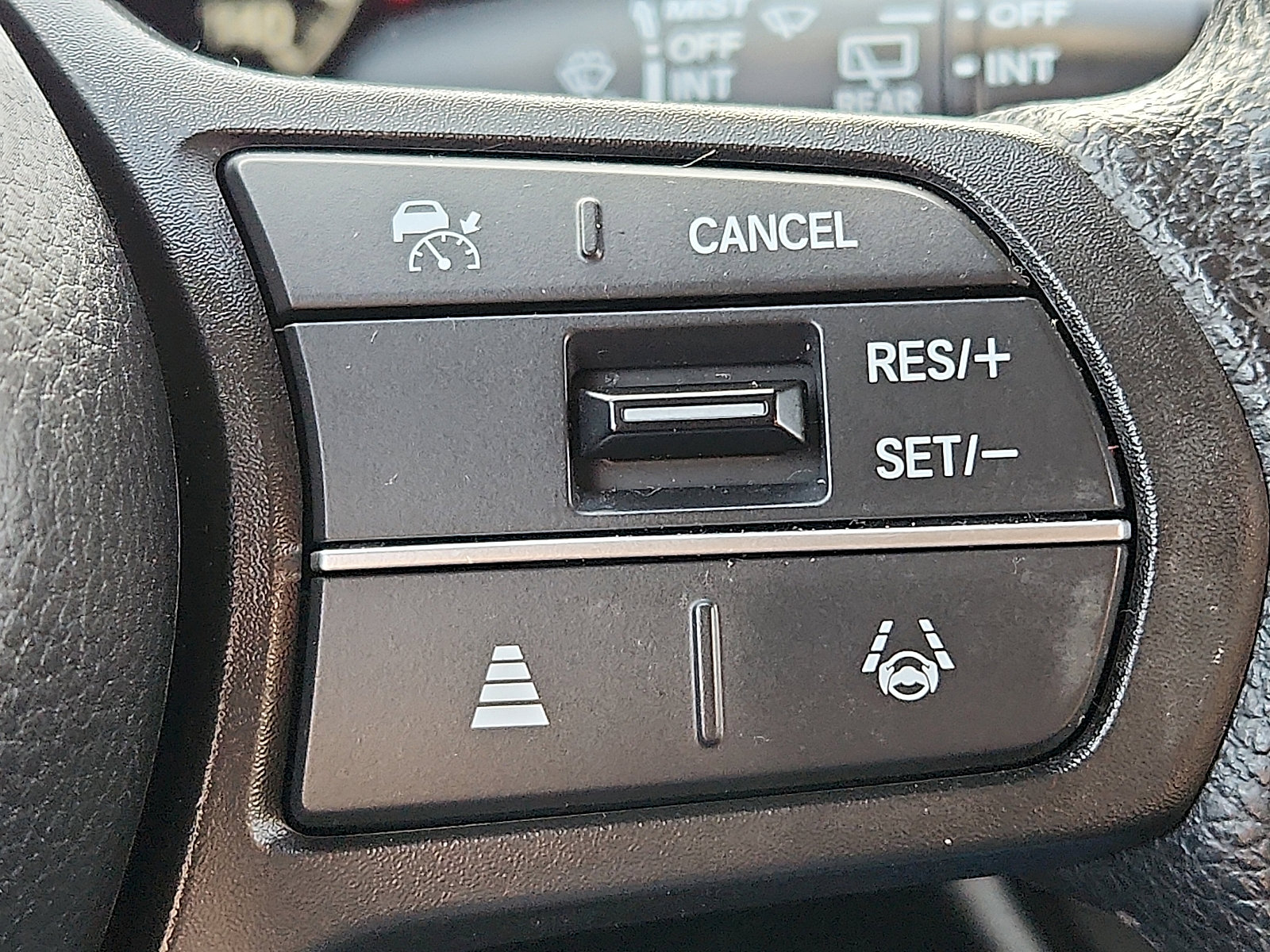 Used 2023 Honda HR-V LX image 21