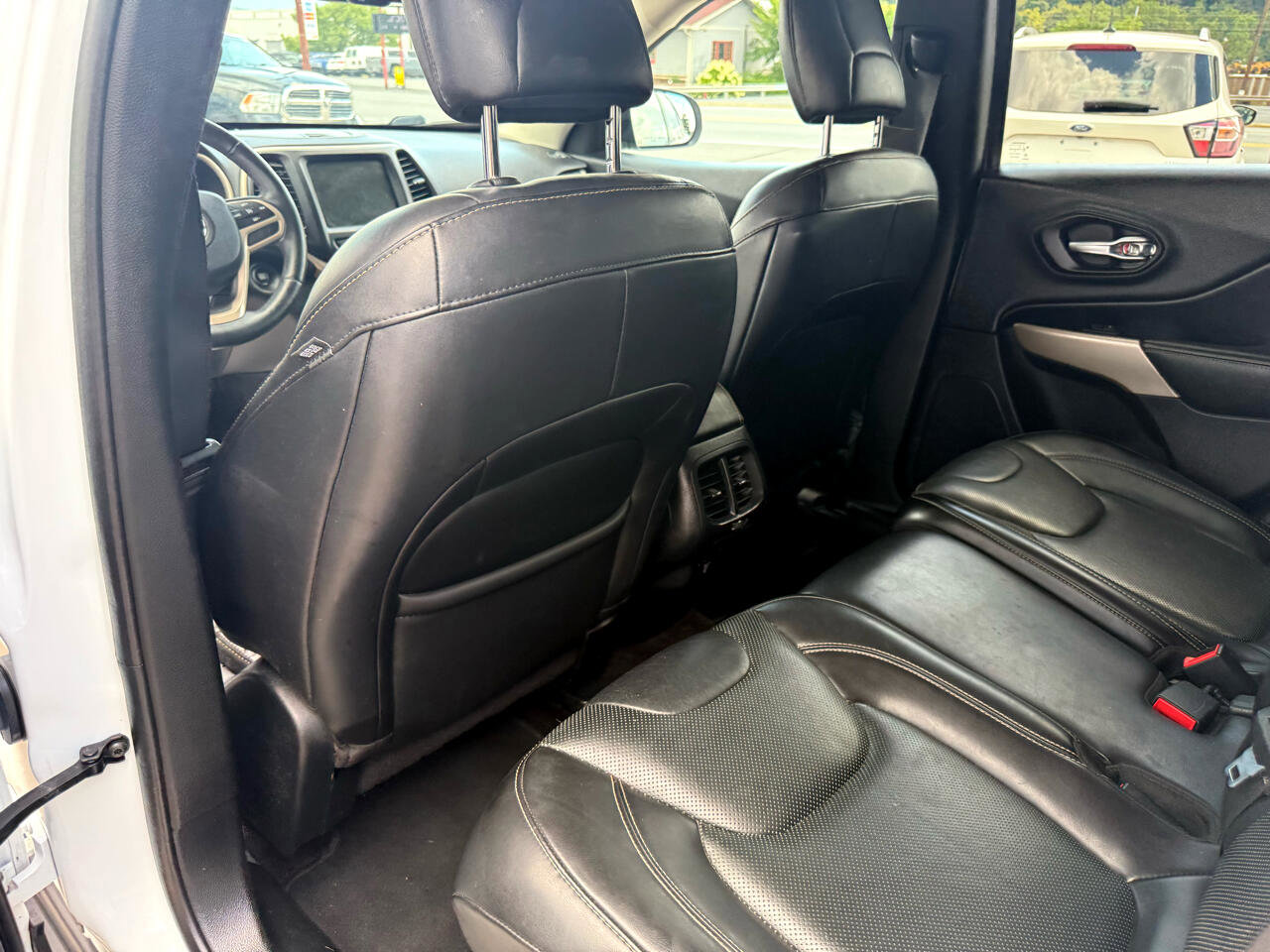 Used 2017 Jeep Cherokee High Altitude w/ Luxury Group image 51