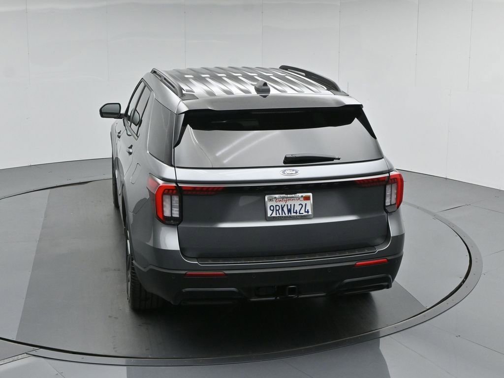 Used 2025 Ford Explorer ST-Line w/ Premium Package image 44