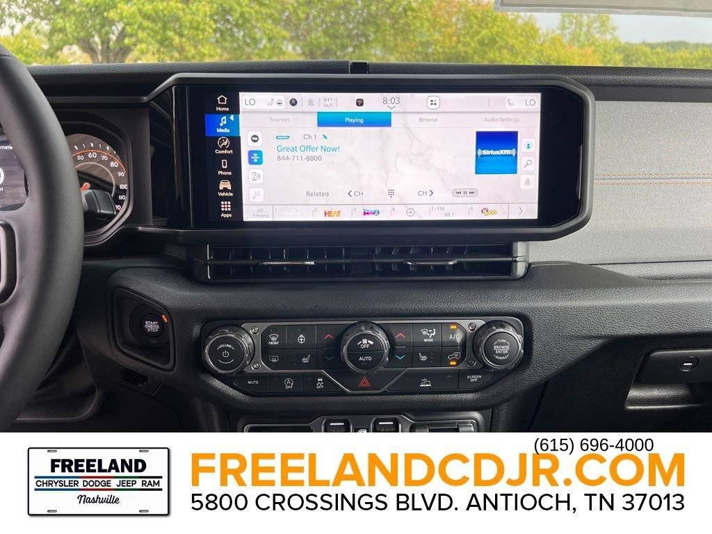 New 2025 Jeep Gladiator Willys image 25