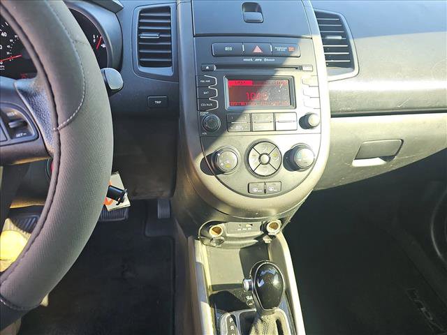 Used 2012 Kia Soul + image 11