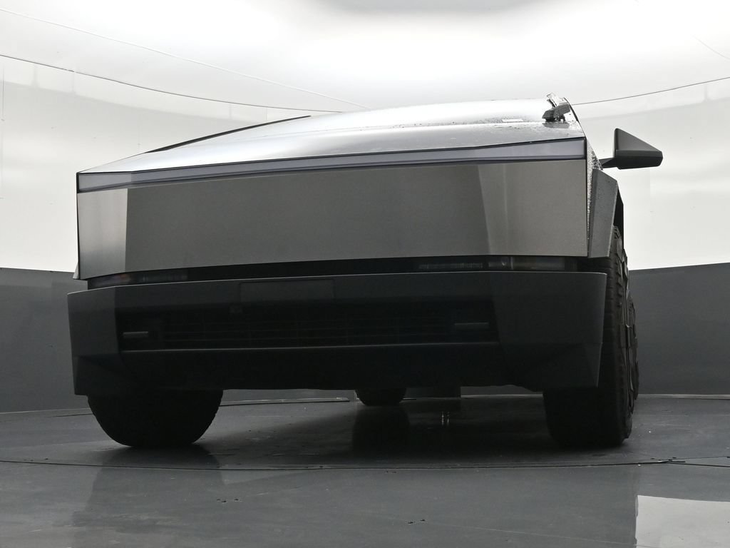 Used 2024 Tesla Cybertruck AWD Crew Cab image 29