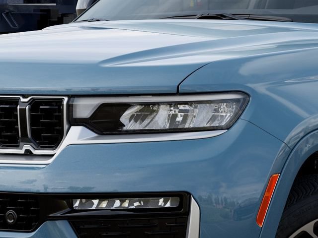 New 2026 Jeep Grand Cherokee Summit AWD/4WD image 11