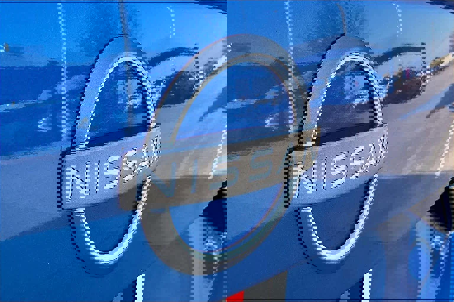 Used 2025 Nissan Sentra SV image 28