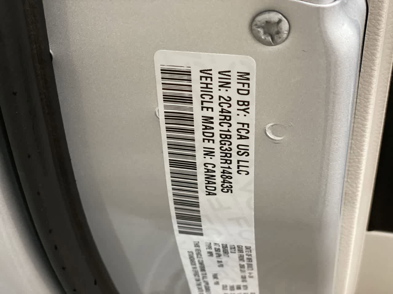 Used 2024 Chrysler Pacifica Touring-L FWD image 28