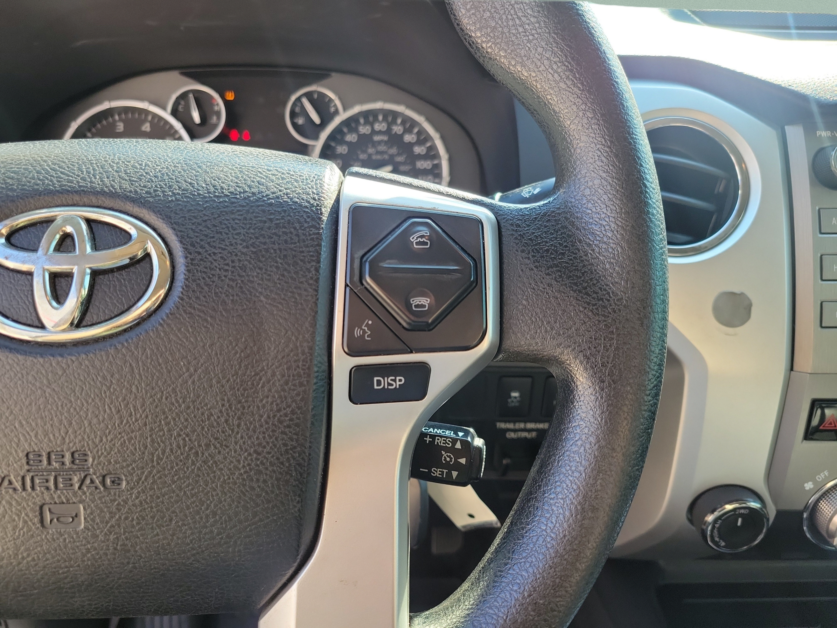 Used 2017 Toyota Tundra SR5 w/ SR5 Upgrade Package AWD/4WD image 14